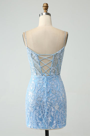 Vestido corto de regreso a casa con tirantes de espagueti azul cielo brillante con cuentas